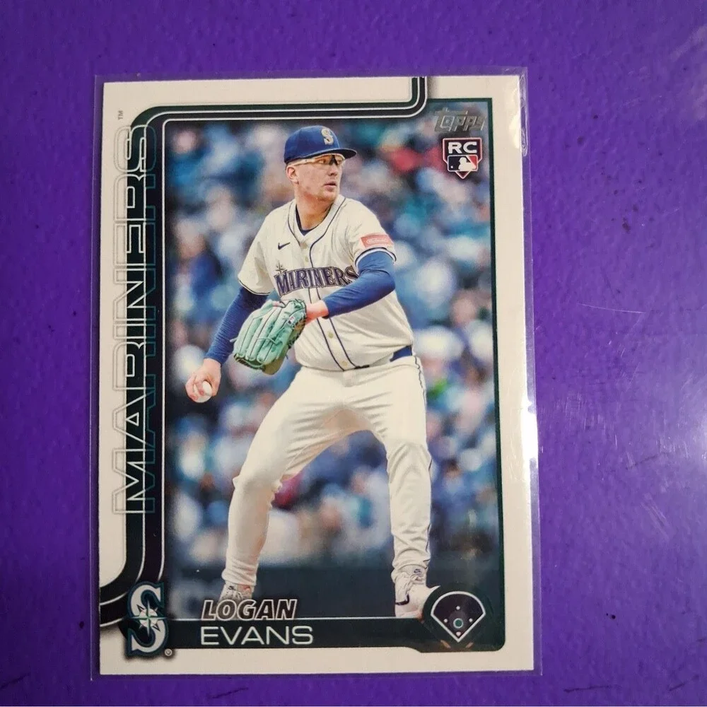 2025 Topps Update Series - Logan Evans #US302 (RC)